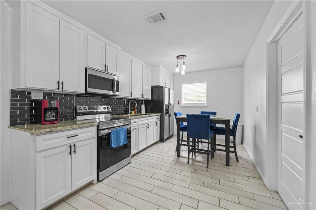 Photo 6 of 924 Garner Street