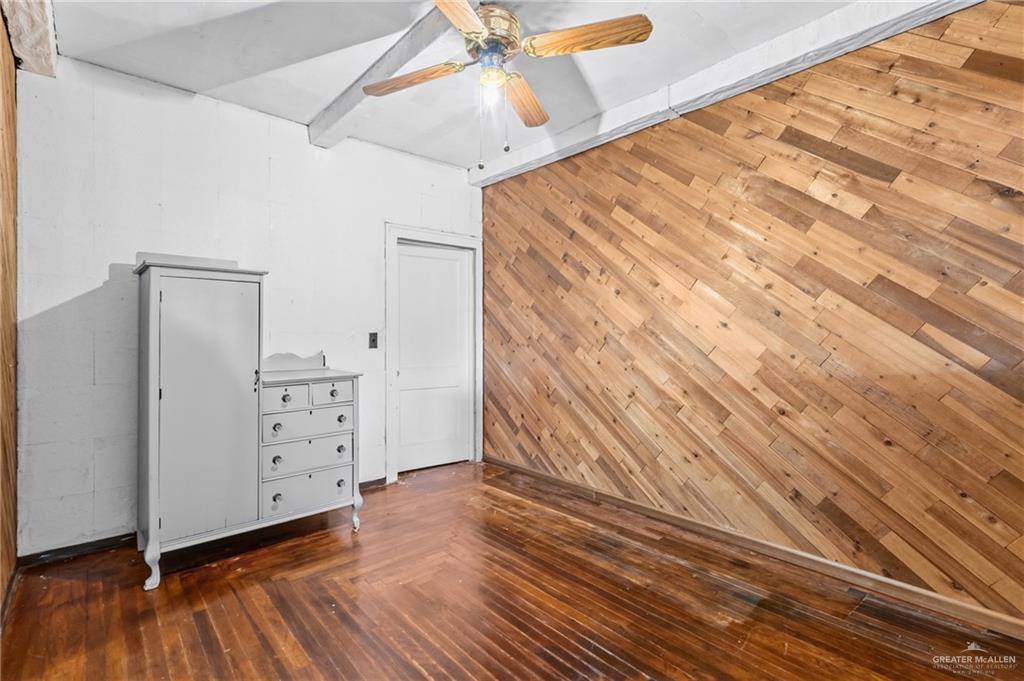 Photo 8 of 742 Palm Heights Street