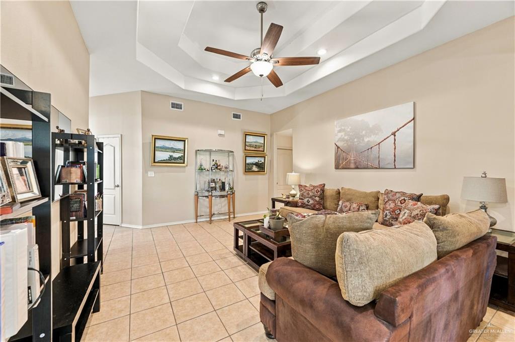 Photo 10 of 3117 Kenyon Road