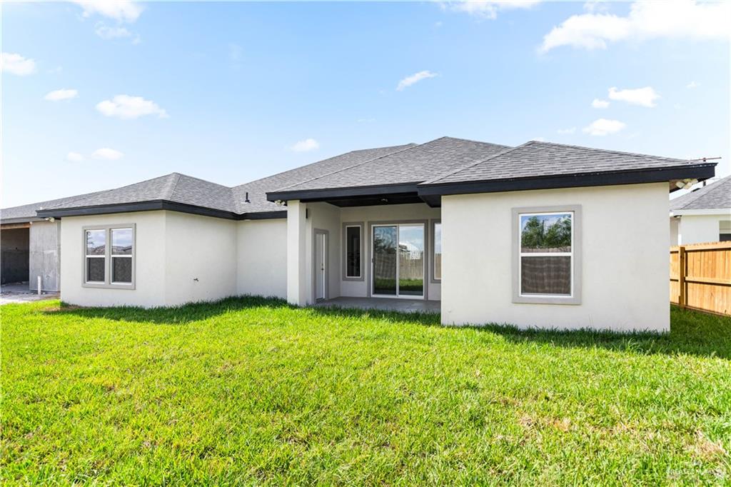 Photo 3 of 803 Corales Street