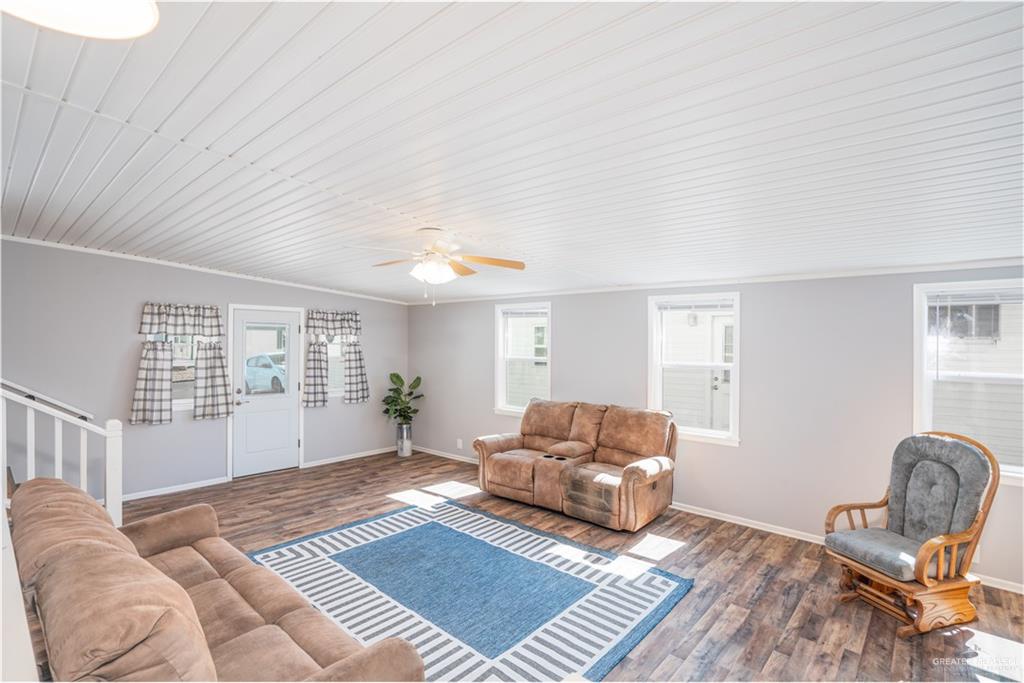 Photo 6 of 2726 Sierra Vista Drive