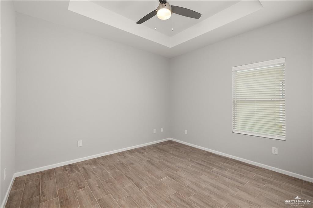 Photo 13 of 1601 Hyatt Avenue #14