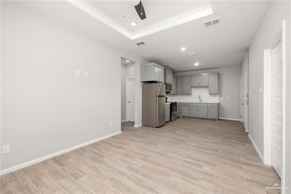 Photo 9 of 1601 Hyatt Avenue #14