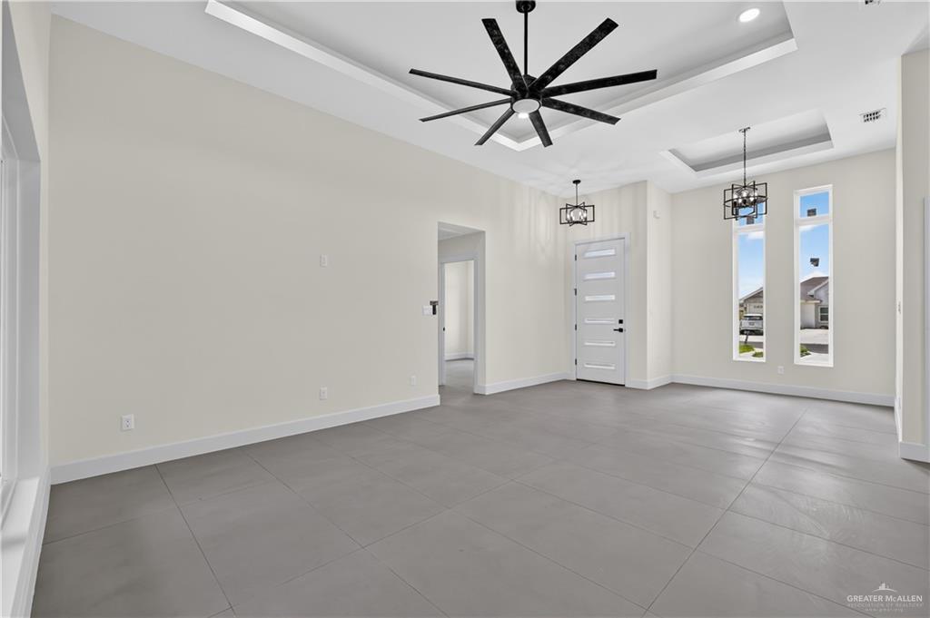 Photo 5 of 1417 Dawes Avenue