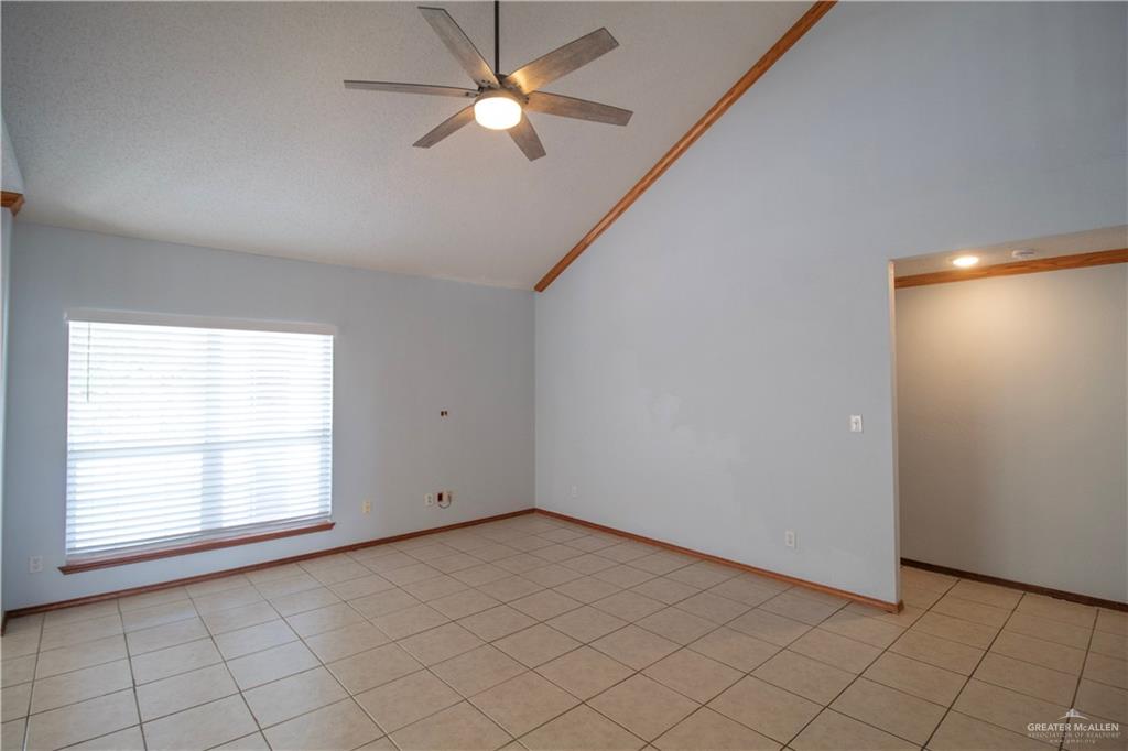 Photo 12 of 2105 Emory Avenue