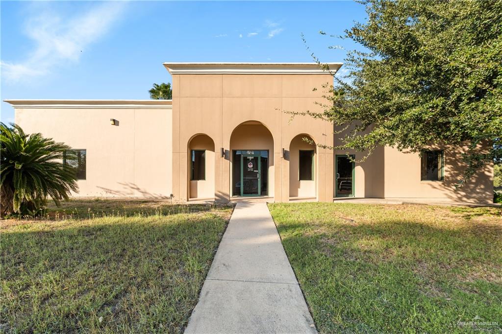 Photo 1 of 900 Redbud Avenue #B, McAllen