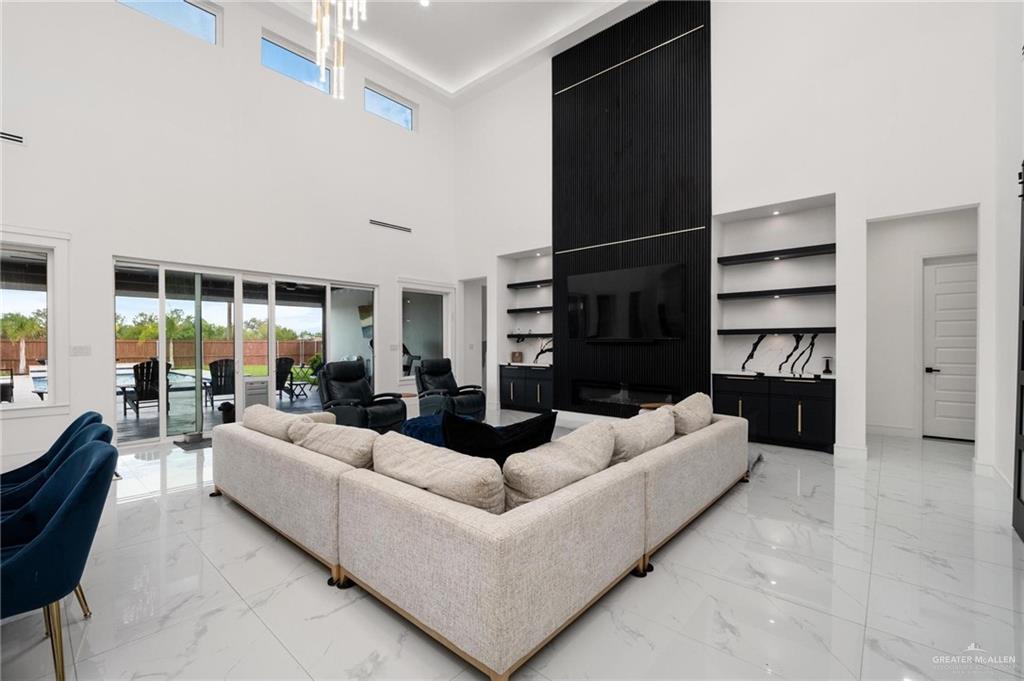 Photo 11 of 4514 Resaca South Street