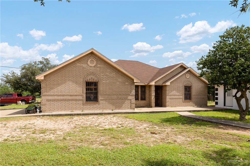 Photo 1 of 906 Veterans Boulevard, Palmview