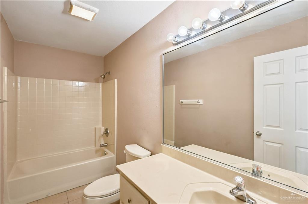 Photo 13 of 2706 7th Street