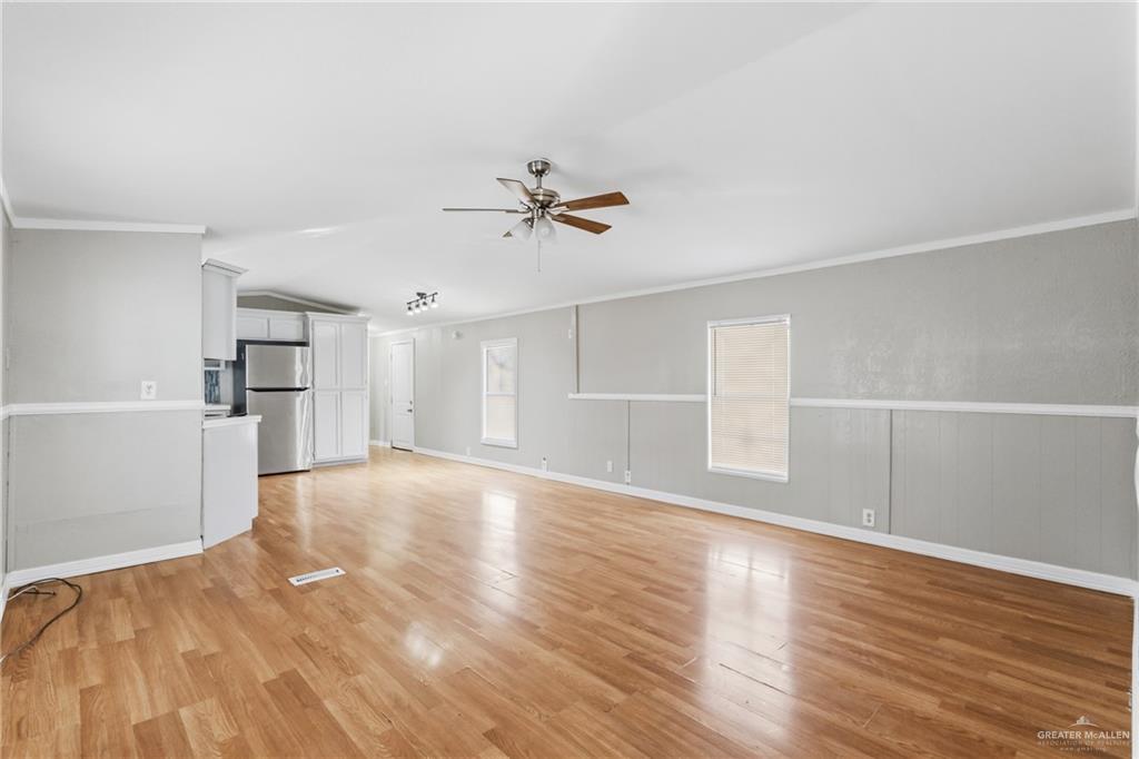 Photo 2 of 2408 Verbena Avenue
