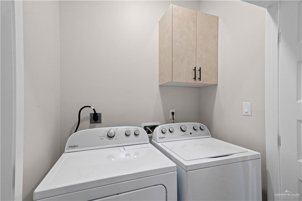 Photo 15 of 409 Onyx Avenue #3