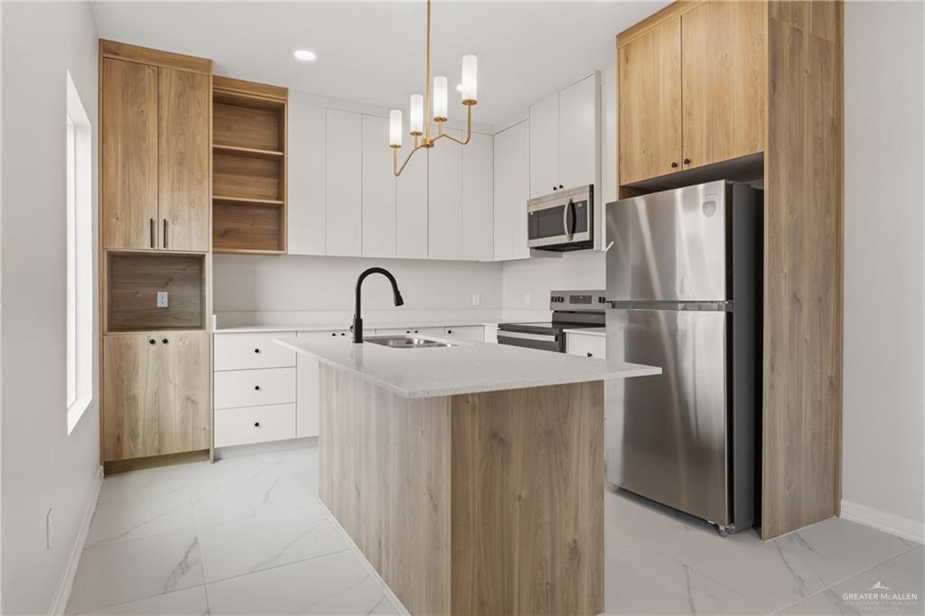 Photo 5 of 4209 Heron Avenue