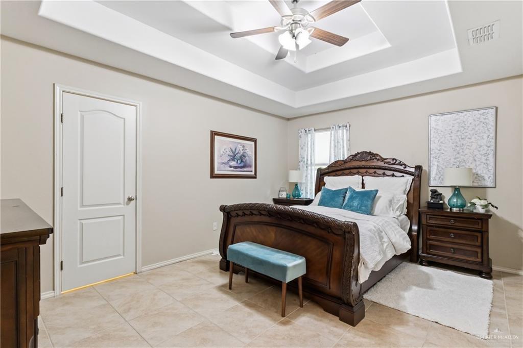 Photo 3 of 2610 Singletary Drive