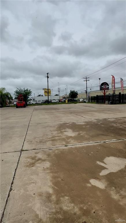 Photo 32 of 6021 EXPWY 281