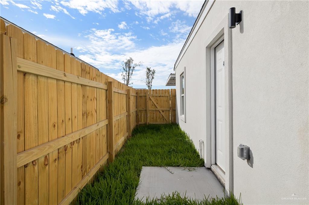 Photo 10 of 3409 Fuerte Avenue #4