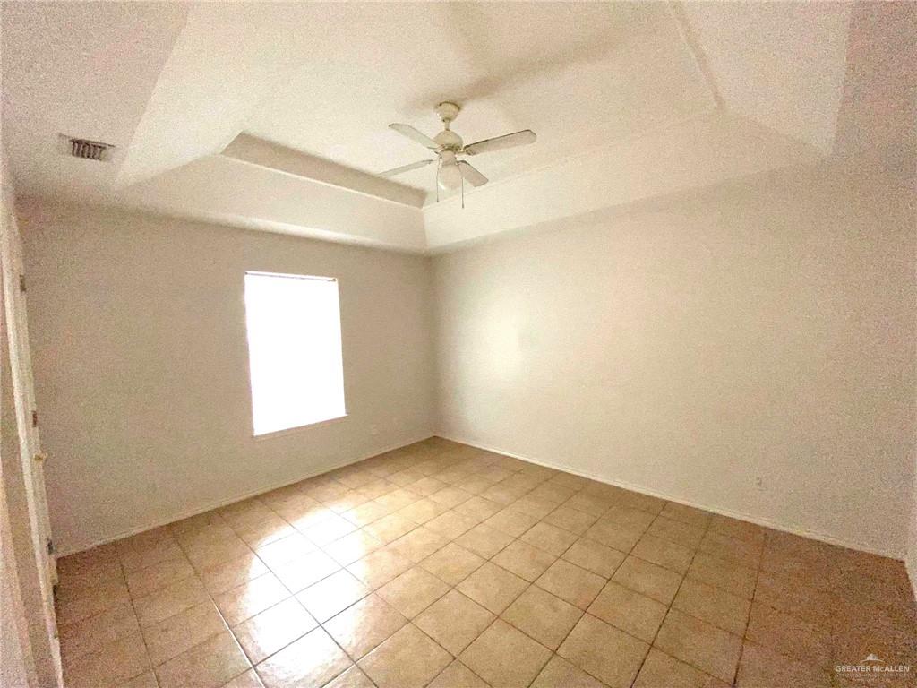 Photo 11 of 820 Cross Lane #3