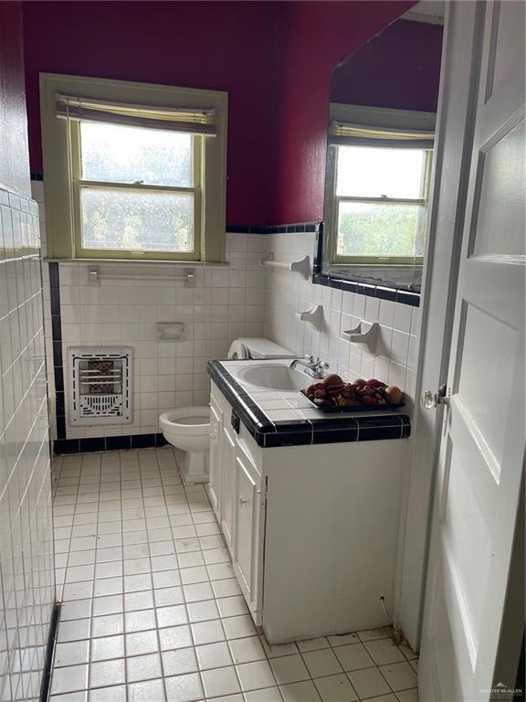 Photo 11 of 129 Jones Avenue
