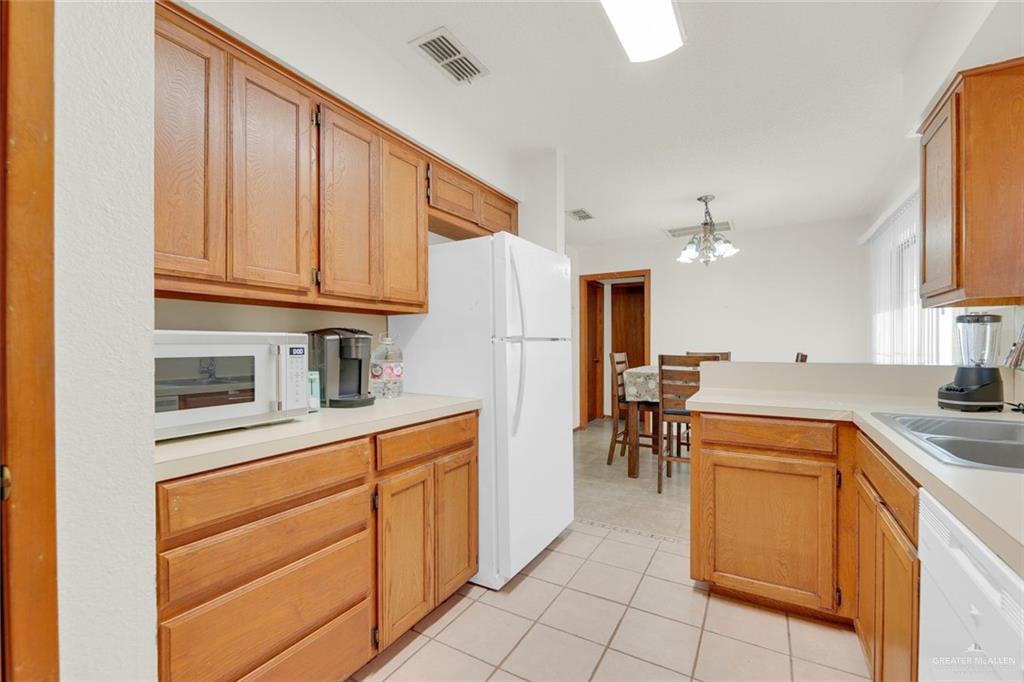 Photo 3 of 1604 Avocet Avenue #C
