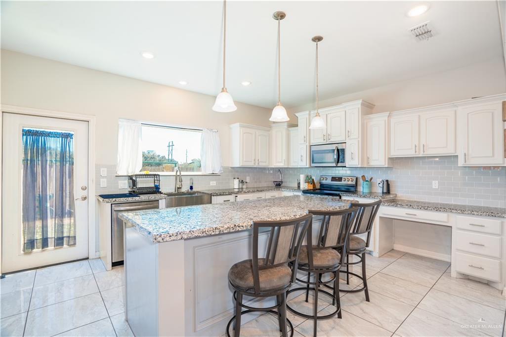 Photo 7 of 1201 Ambrosia Drive