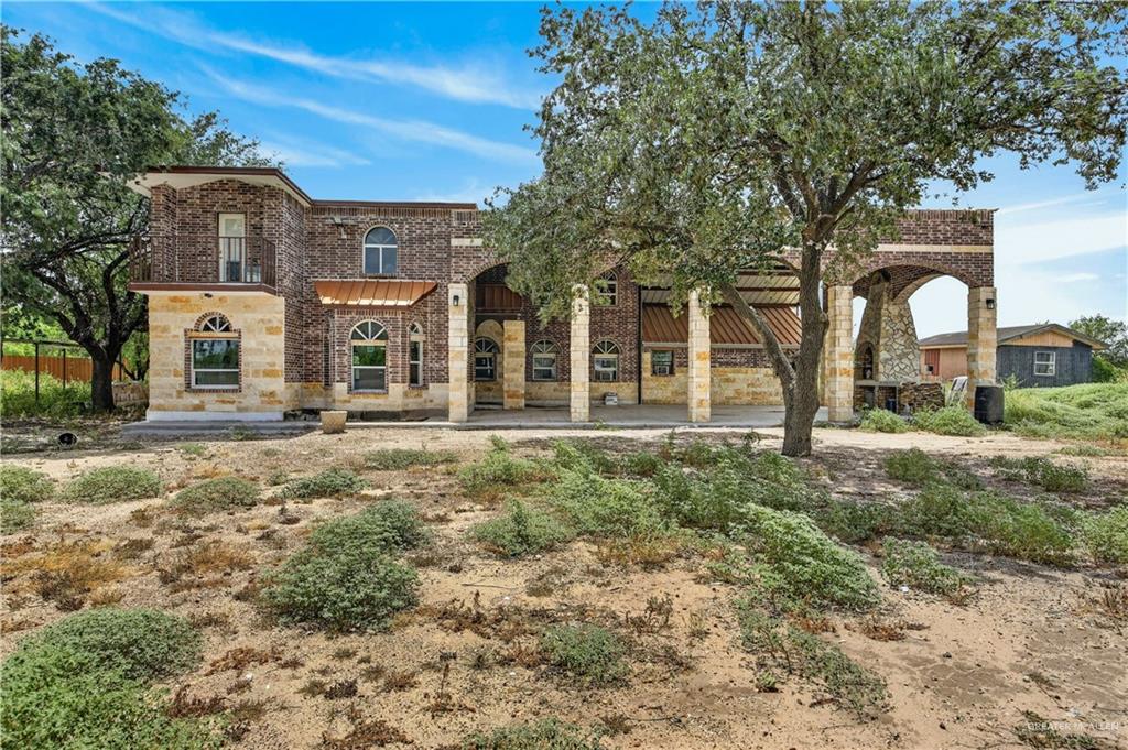 Photo 2 of 8511 Bentsen Palm Drive