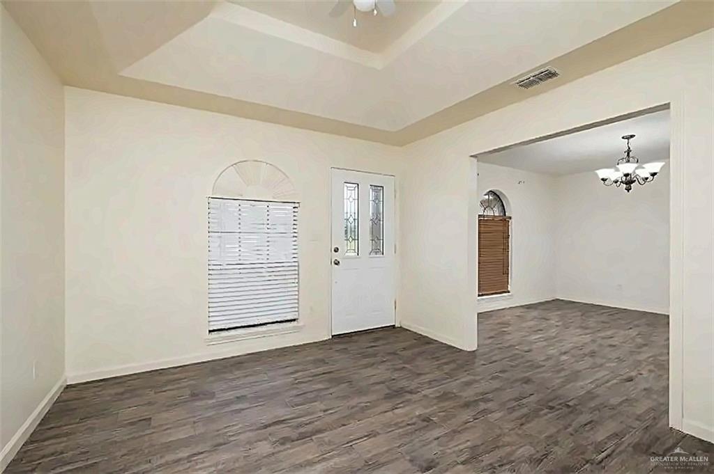Photo 4 of 5033 Ibis Avenue
