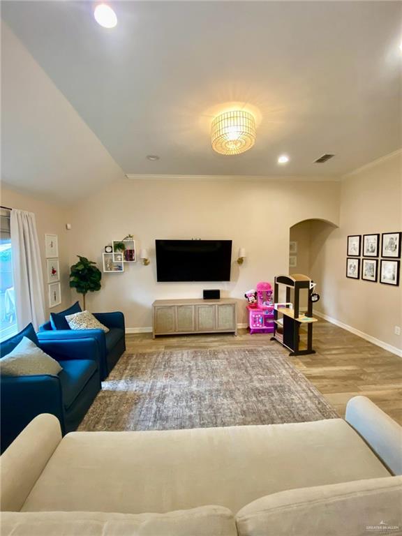 Photo 9 of 2306 Primrose Drive