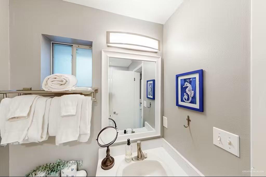 Photo 15 of 126 Mars Lane #B