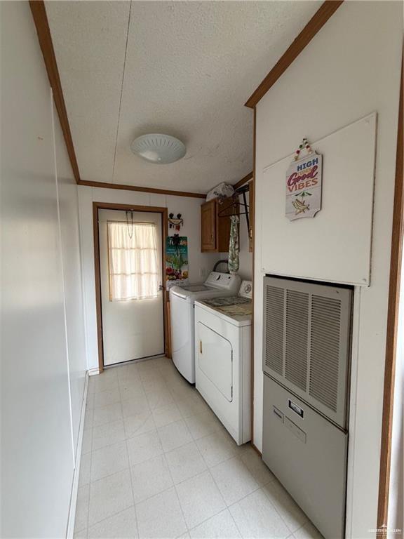 Photo 11 of 39 Blackhawk Avenue