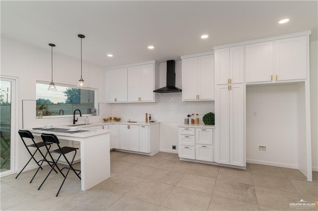 Photo 6 of 2613 Warbler Avenue