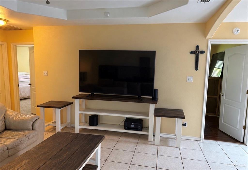 Photo 2 of 409 Guayavitos Lane