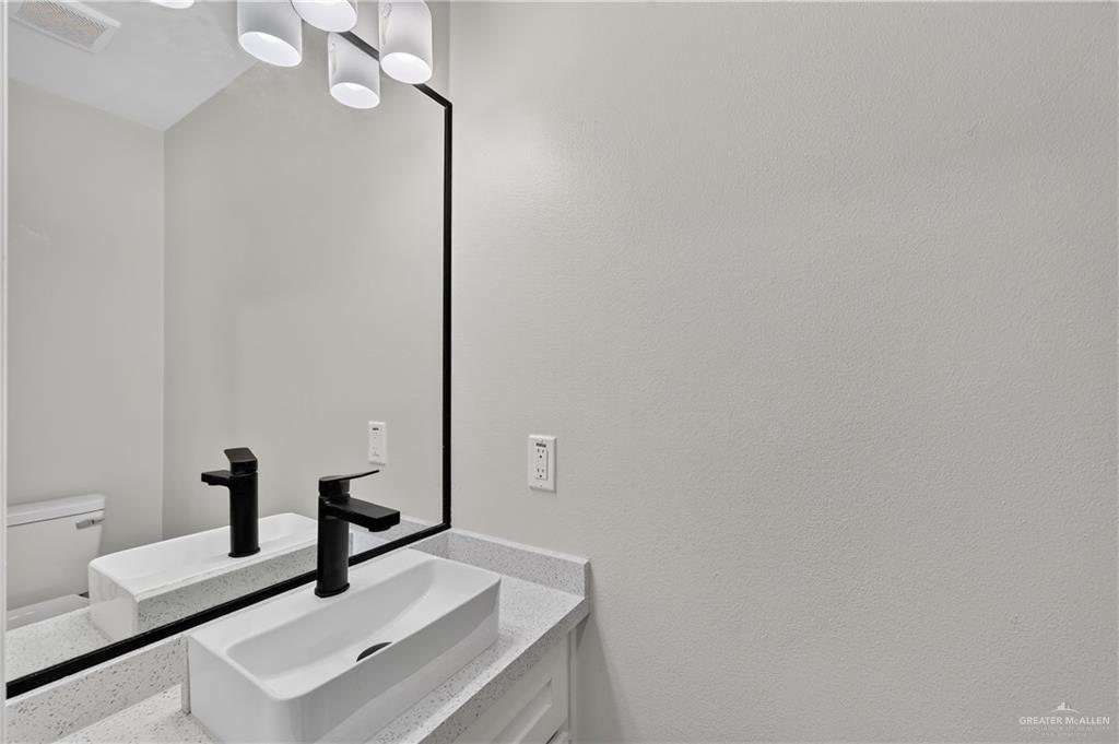 Photo 10 of 4721 Sandpiper Avenue