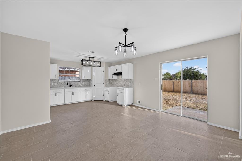 Photo 5 of 4721 Sandpiper Avenue
