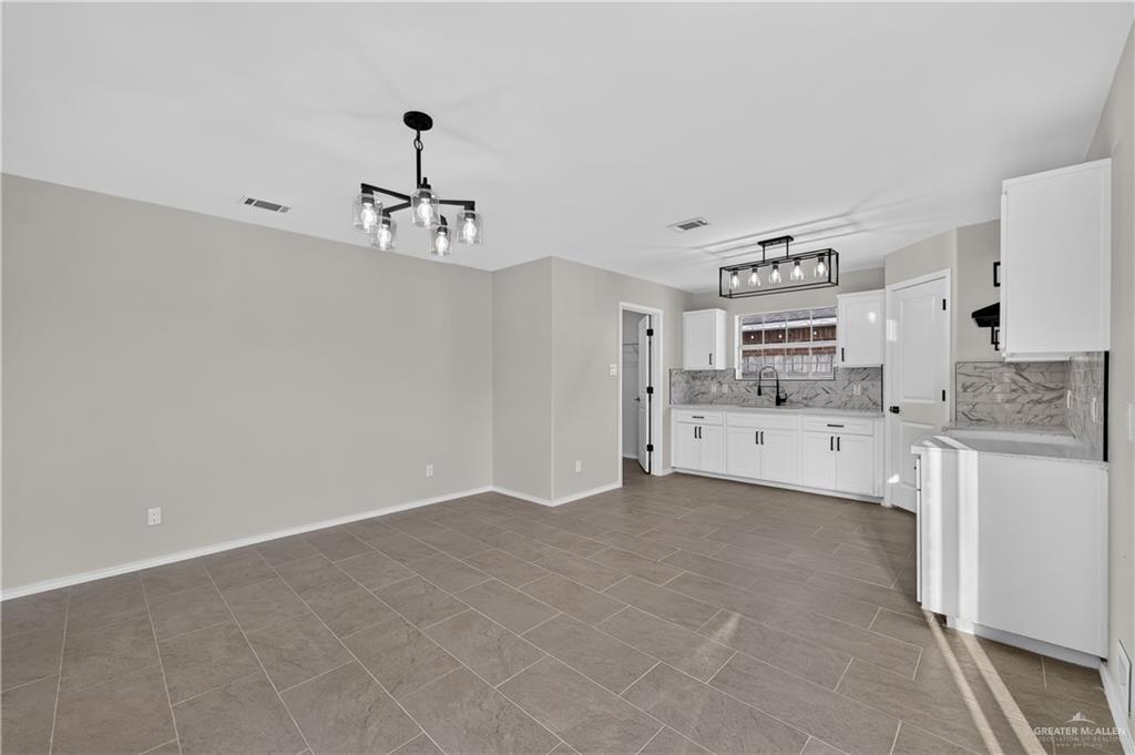 Photo 6 of 4721 Sandpiper Avenue