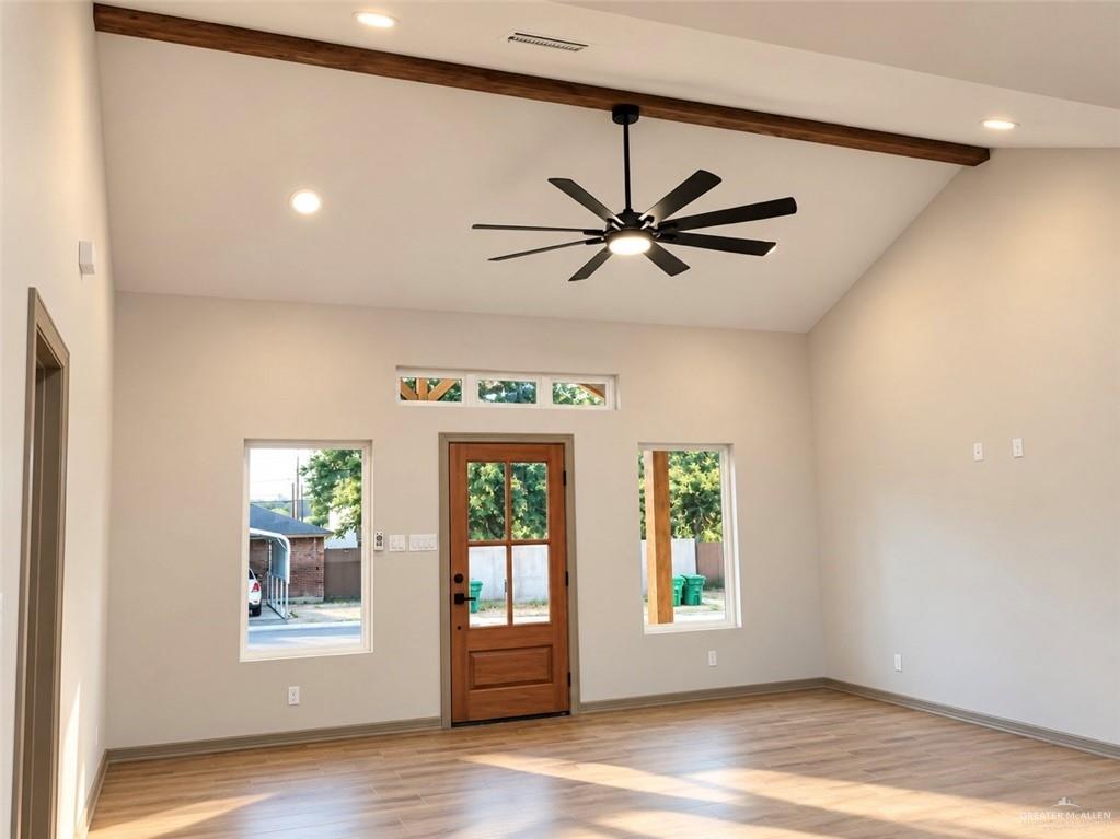 Photo 7 of 1809 Plainview Street