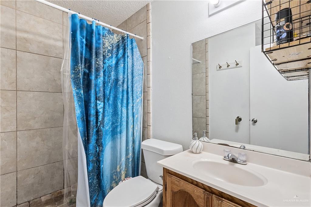 Photo 11 of 703 Dove Avenue