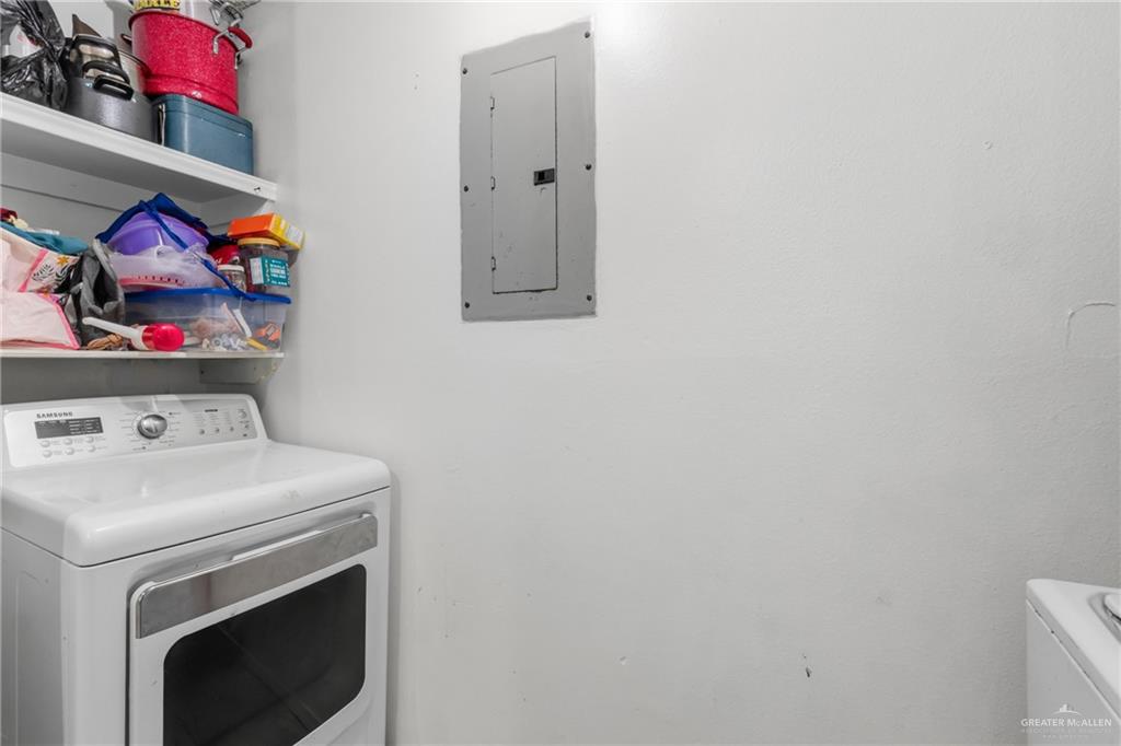 Photo 13 of 703 Dove Avenue