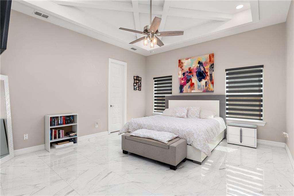 Photo 8 of 504 Garrision Drive