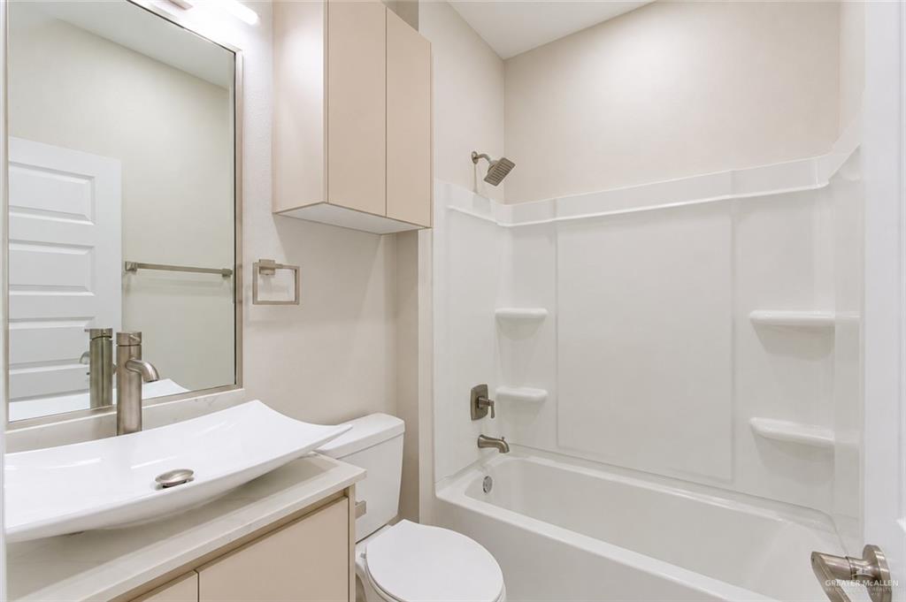 Photo 9 of 4309 Heron Avenue #3