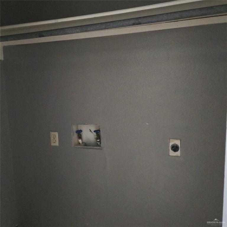 Photo 9 of 303 Palm Drive