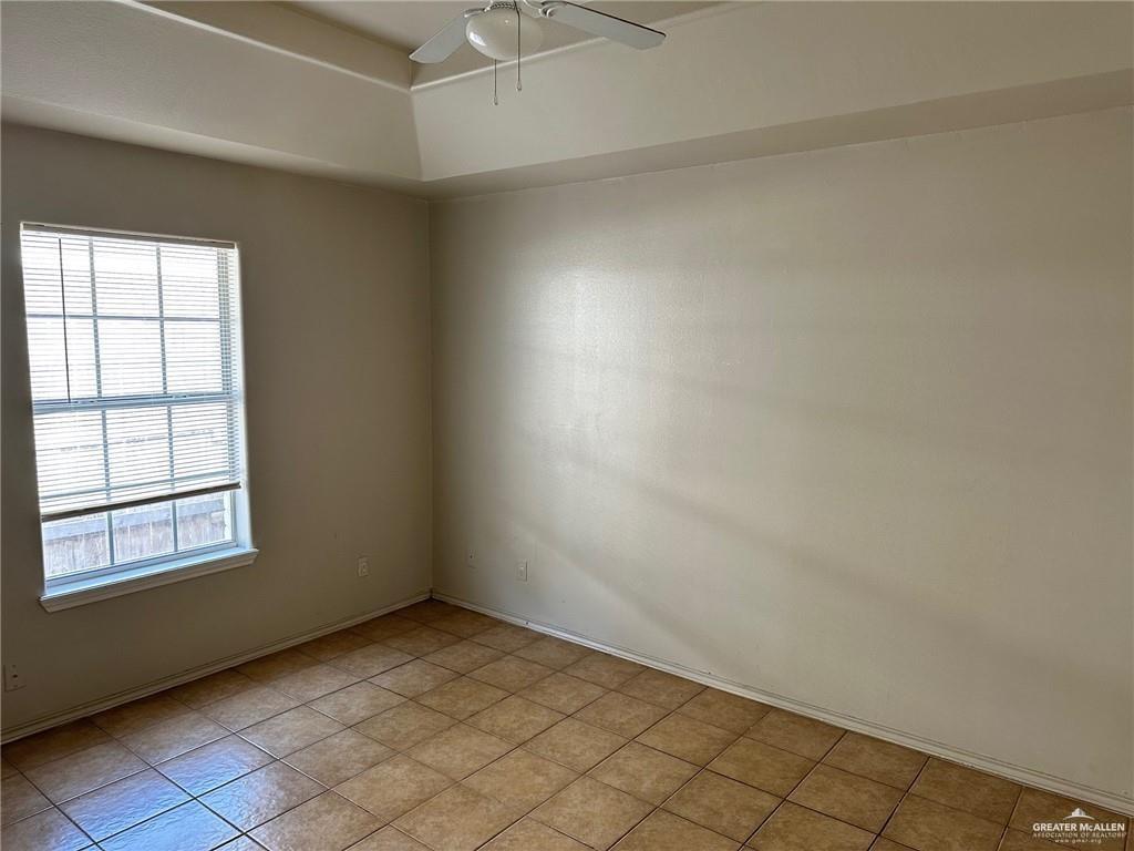 Photo 17 of 613 La Mancha Drive