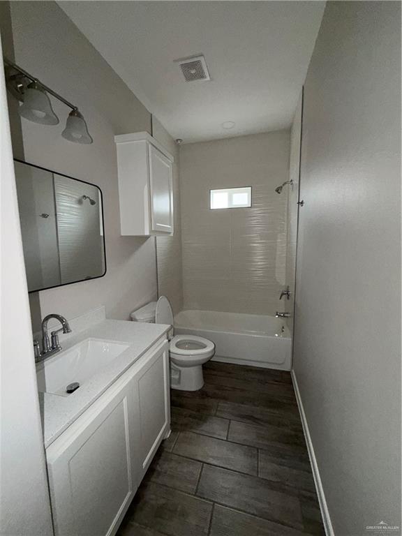 Photo 7 of 3304 Wolf Creek Avenue #4