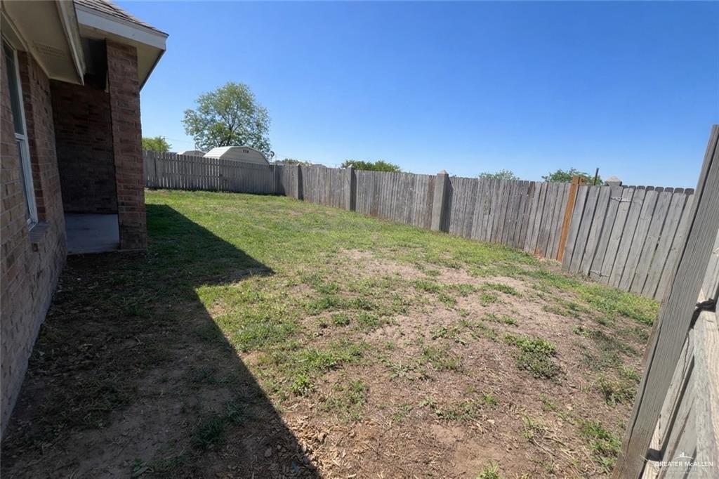 Photo 11 of 3209 Francisco Avenue