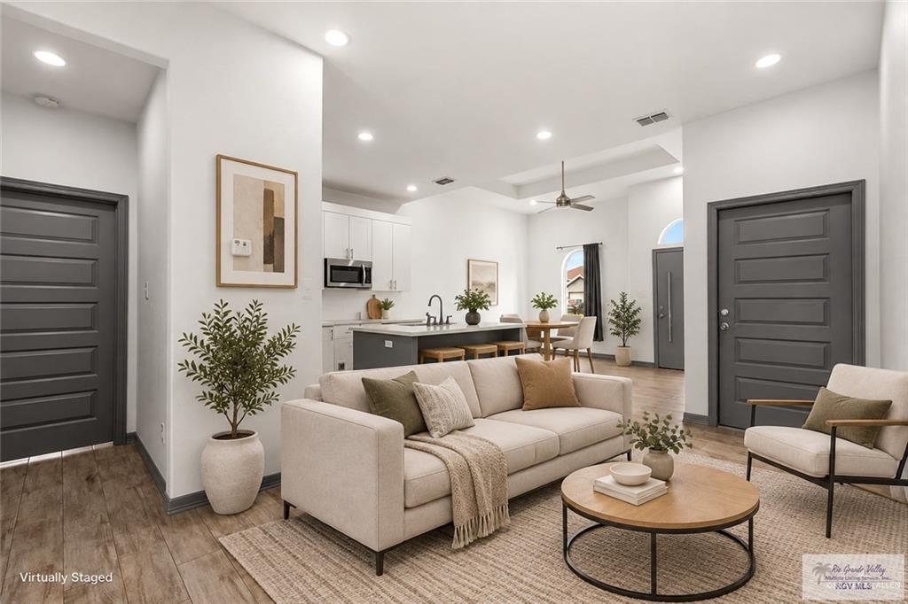 Photo 9 of 9725 Alexis Avenue