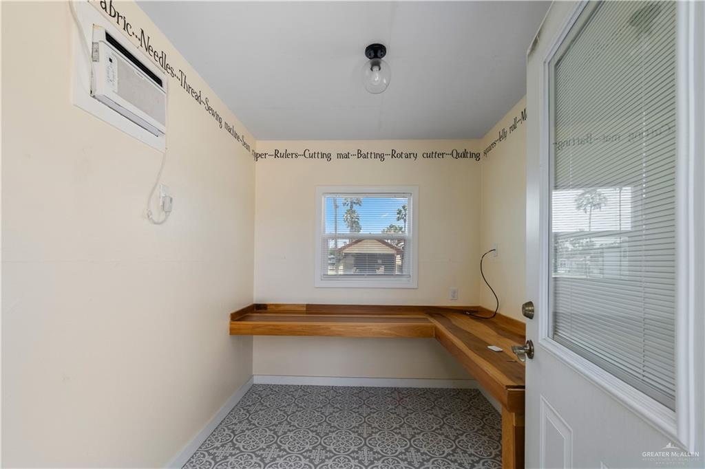 Photo 11 of 2072 Cordoba East