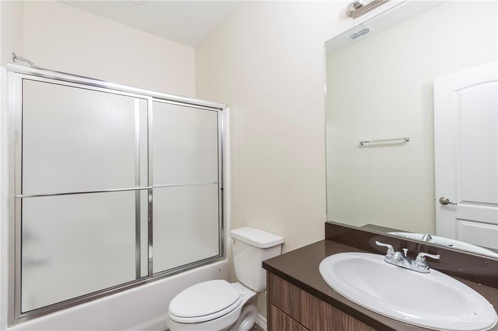 Photo 9 of 1706 Cortlandt Street