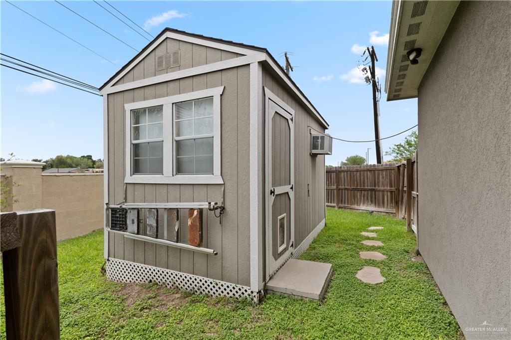 Photo 19 of 3013 Grulla Avenue