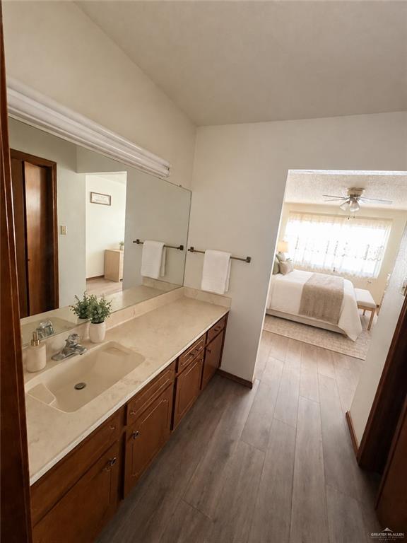 Photo 11 of 600 Toronto Avenue #33
