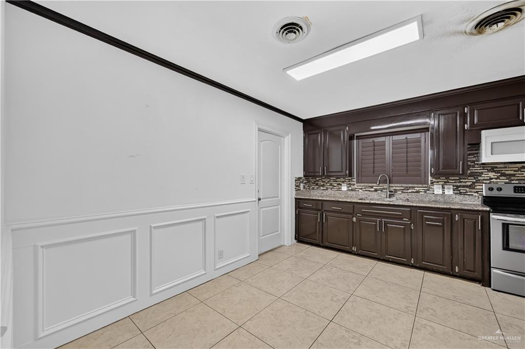 Photo 7 of 1608 Highland Avenue