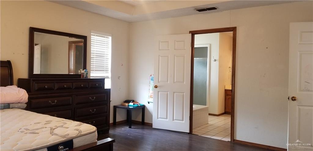 Photo 12 of 2901 Lakewood Court