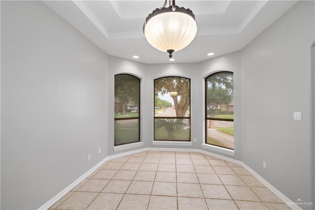 Photo 12 of 1509 Maltese Street